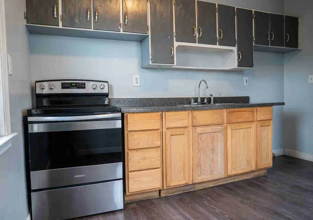 Photo 4 of Single family home for sale at 3105 9 1/2 St, Rock Island, IL 61201 | MLS# 12770443 | Listing updated on 2026-10-05