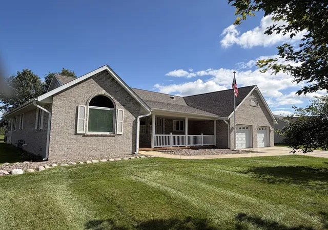 Photo 1 of Single family home for sale at 485 Lions Dr, Lena, IL 61048 | MLS# 12770449 | Listing updated on 2026-10-20