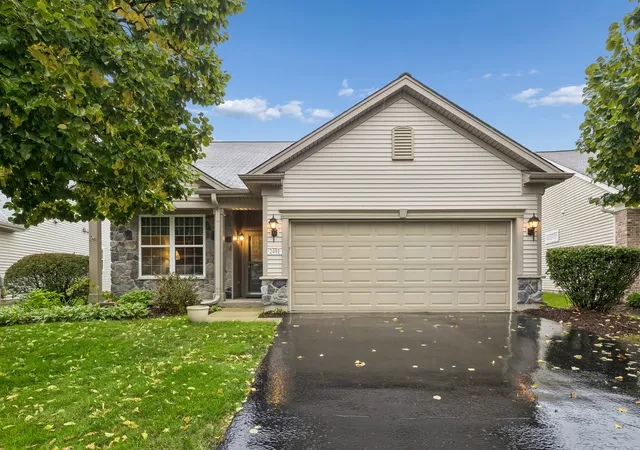 Photo 2 of Single family home for sale at 2491 Sandlewood Cir, Elgin, IL 60124 | MLS# 12770451 | Listing updated on 2026-10-07