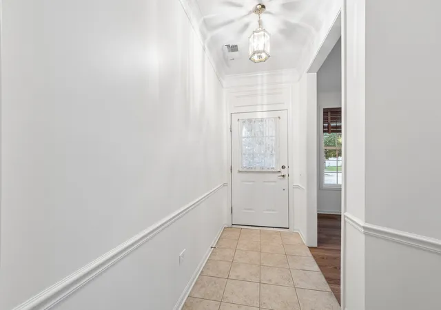 Photo 3 of Single family home for sale at 2491 Sandlewood Cir, Elgin, IL 60124 | MLS# 12770451 | Listing updated on 2026-10-07