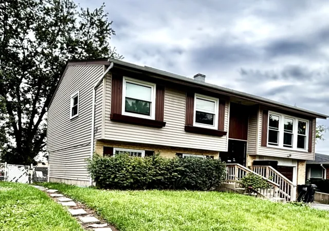 Single family home for sale at 1135 E 159th Place, South Holland, IL 60473 | MLS# 12770453
