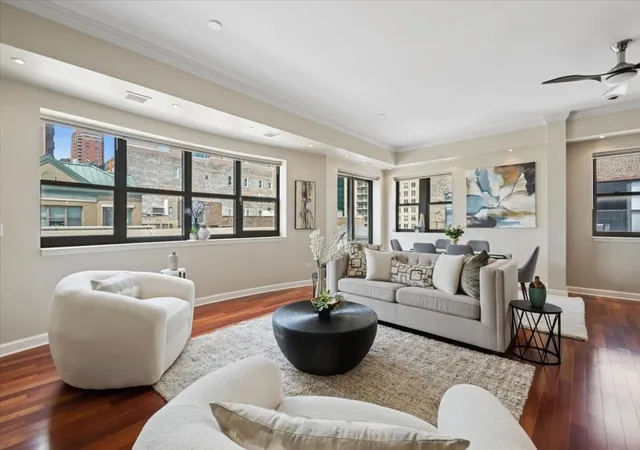 Listing Photo 5 - Condo for sale in building located at 1133 S State St, Chicago, IL 60605 - Unit #701
