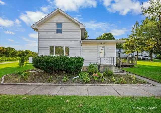 Photo 1 of Single family home for sale at 163 Wahlgren Ave, Hinckley, IL 60520 | MLS# 12770463 | Listing updated on 2026-10-06