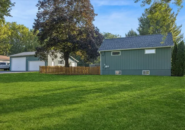 Photo 2 of Single family home for sale at 8014 Hillside Rd, Crystal Lake, IL 60012 | MLS# 12770476 | Listing updated on 2026-10-07