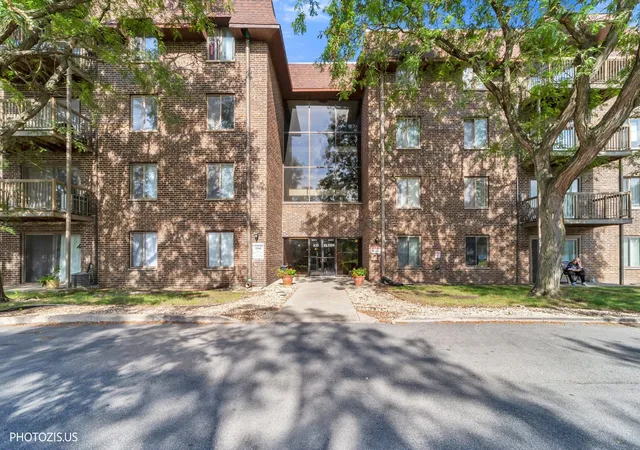 Photo 1 of Condo for sale at 830 Elder Rd #b413, Homewood, IL 60430 | MLS# 12770490 | Listing updated on 2026-09-27