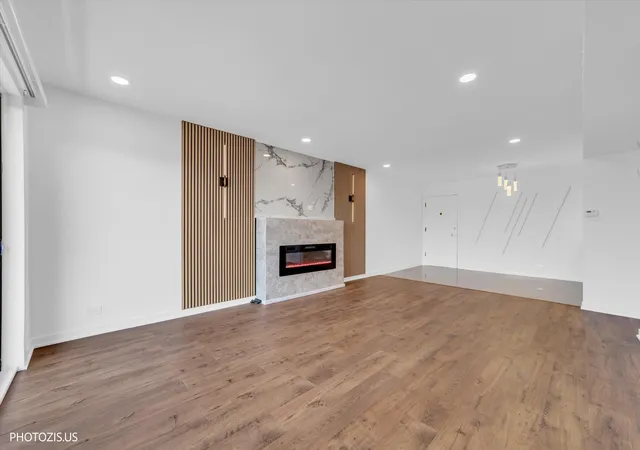 Photo 3 of Condo for sale at 830 Elder Rd #b413, Homewood, IL 60430 | MLS# 12770490 | Listing updated on 2026-09-27
