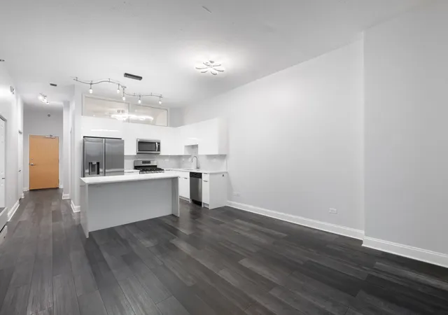 Photo 1 of Condo for sale at 1600 S Indiana Ave #605, Chicago, IL 60616 | MLS# 12770497 | Listing updated on 2026-09-28