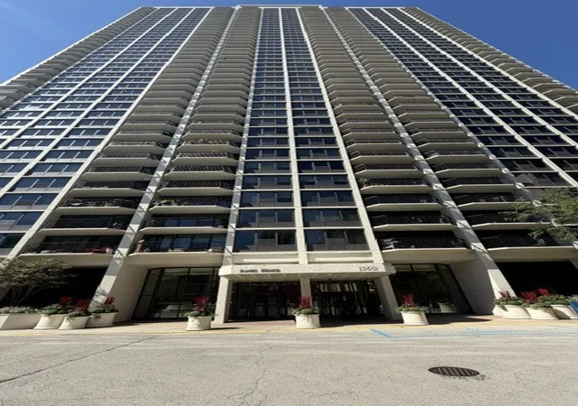 Condo for sale at 1560 N Sandburg Ter #2808J, Chicago, IL 60614 | MLS# 12770548
