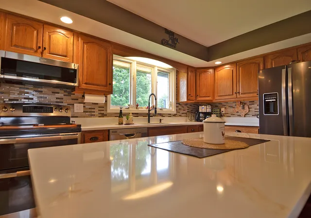 Photo 4 of Single family home for sale at 904 Luke St, Ottawa, IL 61350 | MLS# 12770551 | Listing updated on 2026-09-29