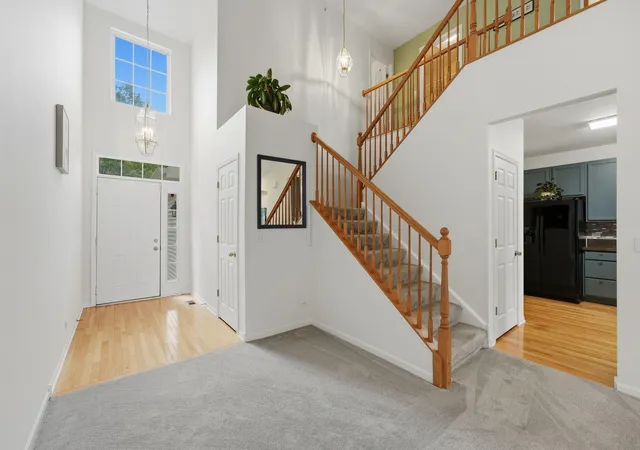 Photo 2 of Townhouse for sale at 1905 Maureen Dr, Hoffman Estates, IL 60192 | MLS# 12770552 | Listing updated on 2026-10-06
