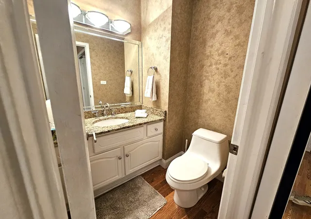 Photo 3 of Townhouse for sale at 262 W Golfview Ter, Palatine, IL 60067 | MLS# 12770553 | Listing updated on 2026-10-04