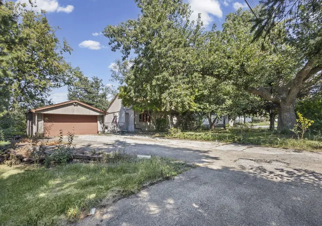 Photo 2 of Single family home for sale at 8530 W 135th Street, Orland Park, IL 60462 | MLS# 12770554 | Listing updated on 2026-10-06