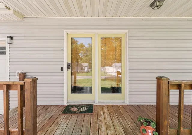 Photo 4 of Single family home for sale at 404 W Broadway, Ogden, IL 61859 | MLS# 12770560 | Listing updated on 2026-10-04