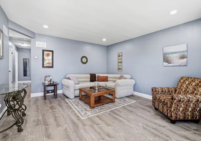 Photo 2 of Single family home for sale at 18640 Oakwood Ave, Lansing, IL 60438 | MLS# 12770565 | Listing updated on 2026-10-02