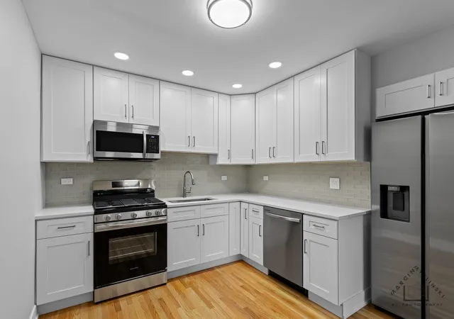 Photo 3 of Condo for sale at 3033 Paris Ave #303, River Grove, IL 60171 | MLS# 12770568 | Listing updated on 2026-09-27