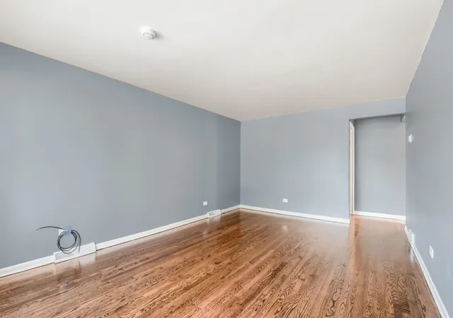 Photo 4 of Single family home for sale at 323 154th Place, Calumet City, IL 60409 | MLS# 12770601 | Listing updated on 2026-09-28