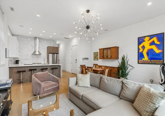 Photo 3 of Condo for sale at 826 N Marshfield Ave #3S, Chicago, IL 60622 | MLS# 12770609 | Listing updated on 2026-10-01
