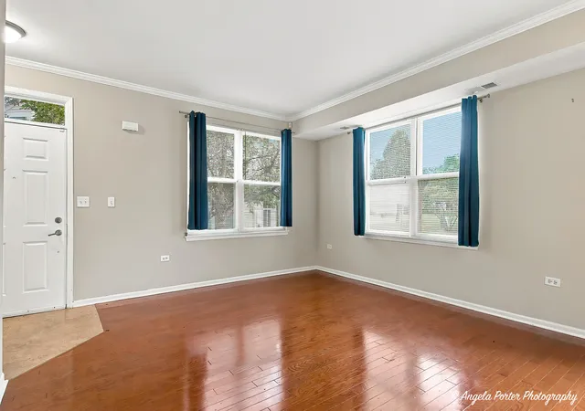 Listing Photo 5 - Condo for sale in building located at 1301 Waverly Dr, Volo, IL 60020 - Unit #1301