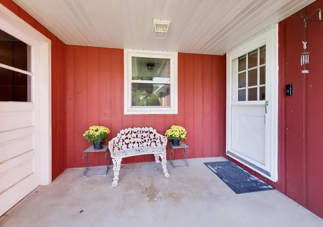 Photo 3 of Single family home for sale at 1120 Dean St, Woodstock, IL 60098 | MLS# 12770635 | Listing updated on 2026-10-08