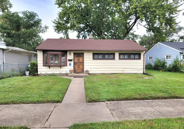 Photo 1 of Single family home for sale at 15120 Lincoln Ave, Harvey, IL 60426 | MLS# 12770646 | Listing updated on 2026-10-05