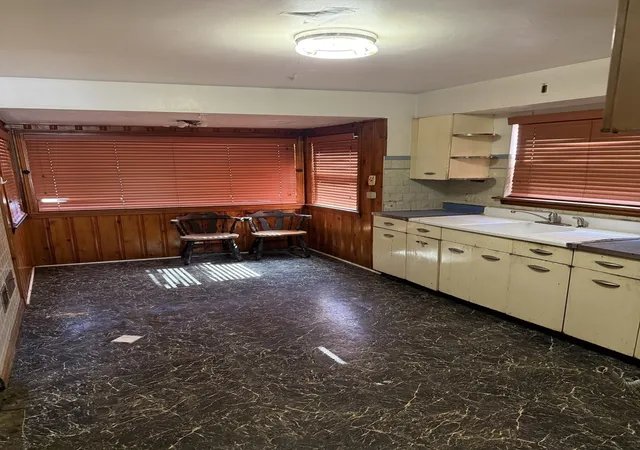 Photo 2 of Sale Pending at 8049 S Damen Ave, Chicago, IL 60620 | MLS# 12770647 | Listing updated on 2026-10-07
