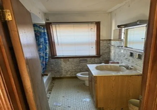 Photo 3 of Sale Pending at 8049 S Damen Ave, Chicago, IL 60620 | MLS# 12770647 | Listing updated on 2026-10-07