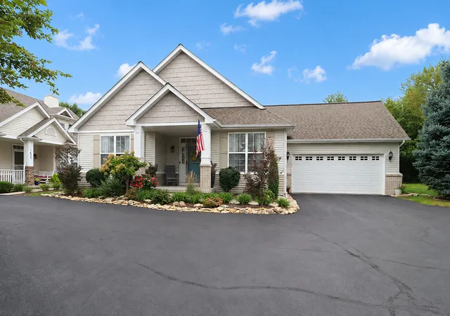 Photo 1 of Single family home for sale at 1635 Augusta Ln, Shorewood, IL 60404 | MLS# 12770660 | Listing updated on 2026-10-05