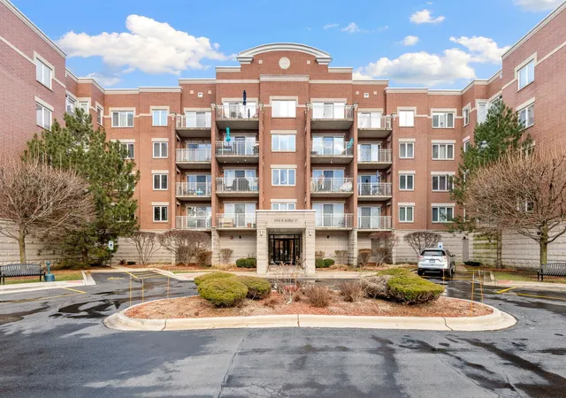 Condo for sale at 6559 W George St #311, Chicago, IL 60634 | MLS# 12770737
