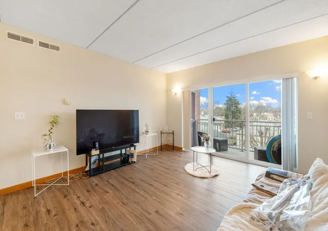 Photo 3 of Condo for sale at 6559 W George St #311, Chicago, IL 60634 | MLS# 12770737 | Listing updated on 2026-09-29