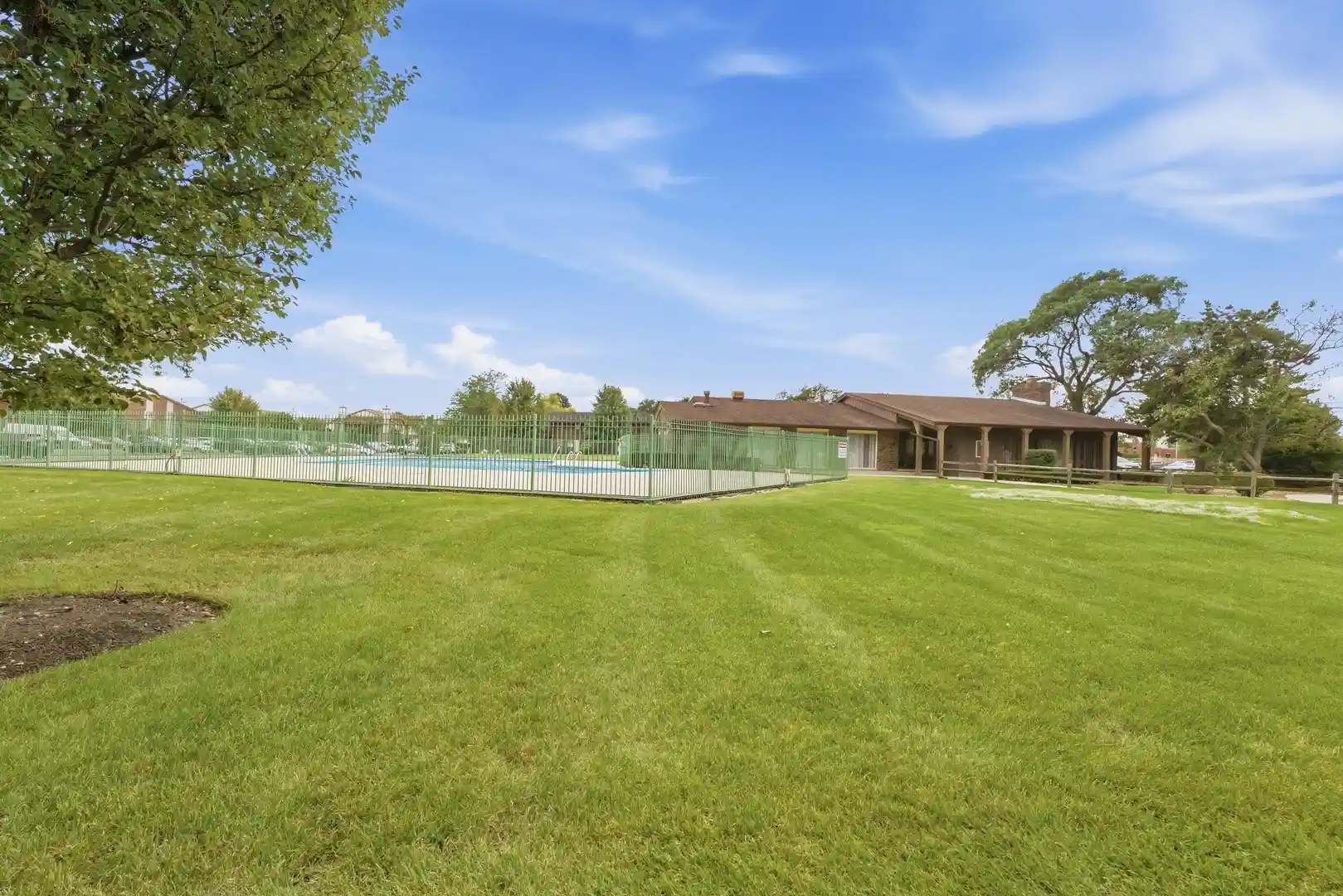 Listing Photo 19 - Condo for sale in 18001 Oak Park Ave located at 18001 Oak Park Ave, Tinley Park, IL 60477 - Unit 18001 Oak Park Ave