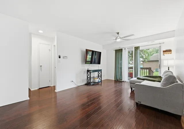Photo 3 of Condo for sale at 18001 Oak Park Ave #C, Tinley Park, IL 60477 | MLS# 12770758 | Listing updated on 2026-10-02