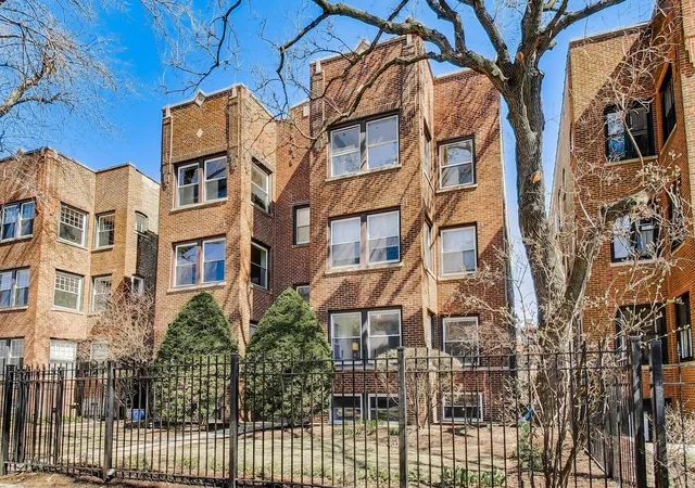 Photo 1 of Condo for sale at 4411 N Beacon St #1, Chicago, IL 60640 | MLS# 12770762 | Listing updated on 2026-09-29