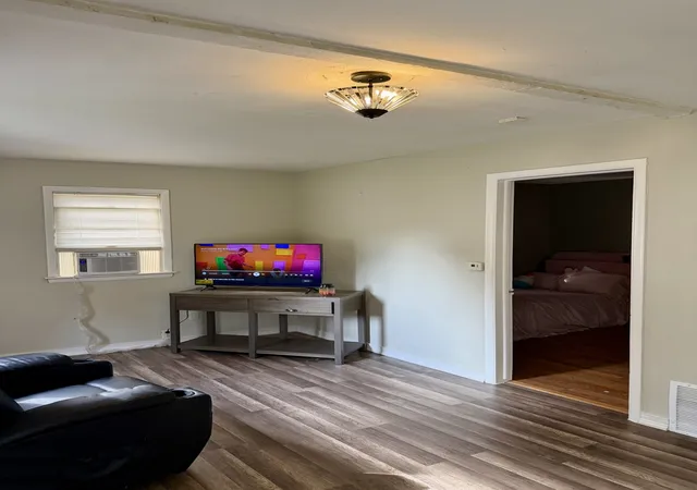 Photo 3 of Single family home for sale at 2015 Chestnut St, Rockford, IL 61102 | MLS# 12770769 | Listing updated on 2026-10-02