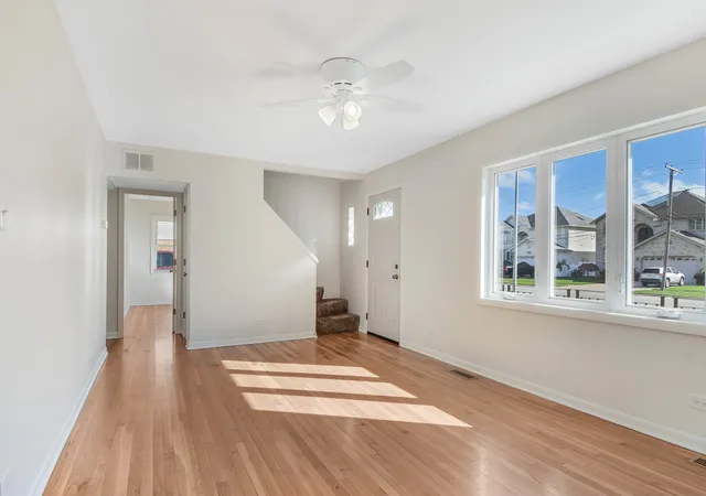 Photo 2 of Single family home for sale at 8208 S Oak Park Ave, Burbank, IL 60459 | MLS# 12770779 | Listing updated on 2026-10-04