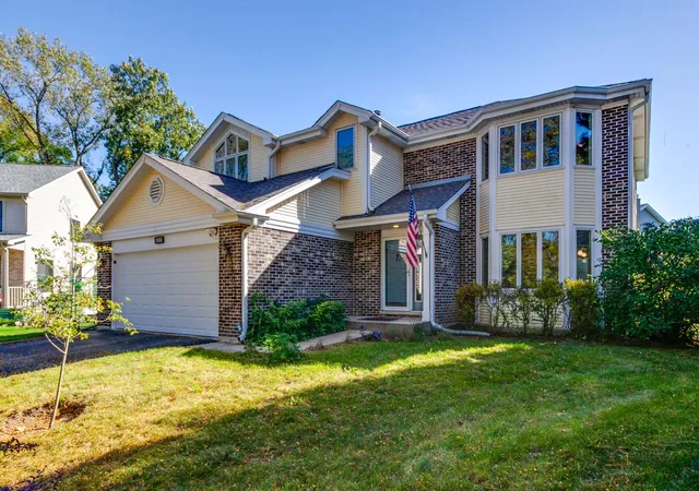 Photo 2 of Single family home for sale at 152 Michael Ave, Mundelein, IL 60060 | MLS# 12770781 | Listing updated on 2026-10-13