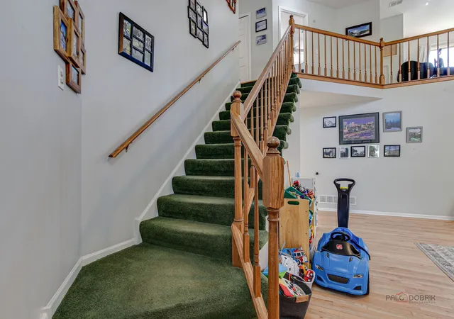Photo 4 of Single family home for sale at 152 Michael Ave, Mundelein, IL 60060 | MLS# 12770781 | Listing updated on 2026-10-13