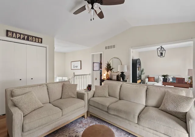 Photo 4 of Single family home for sale at 6526 Silvercreek Dr, Davenport, IA 52806 | MLS# 12770794 | Listing updated on 2026-10-14