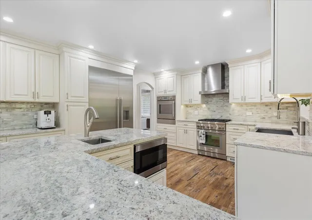 Photo 4 of Single family home for sale at 505 Rue Royale, Deer Park, IL 60010 | MLS# 12770800 | Listing updated on 2026-10-05