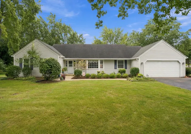 Photo 1 of Single family home for sale at 1114 Lexington Ln, Batavia, IL 60510 | MLS# 12770801 | Listing updated on 2026-10-04