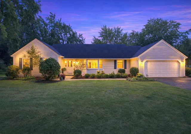 Photo 2 of Single family home for sale at 1114 Lexington Ln, Batavia, IL 60510 | MLS# 12770801 | Listing updated on 2026-10-04