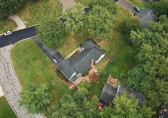 Photo 3 of Single family home for sale at 1114 Lexington Ln, Batavia, IL 60510 | MLS# 12770801 | Listing updated on 2026-10-04