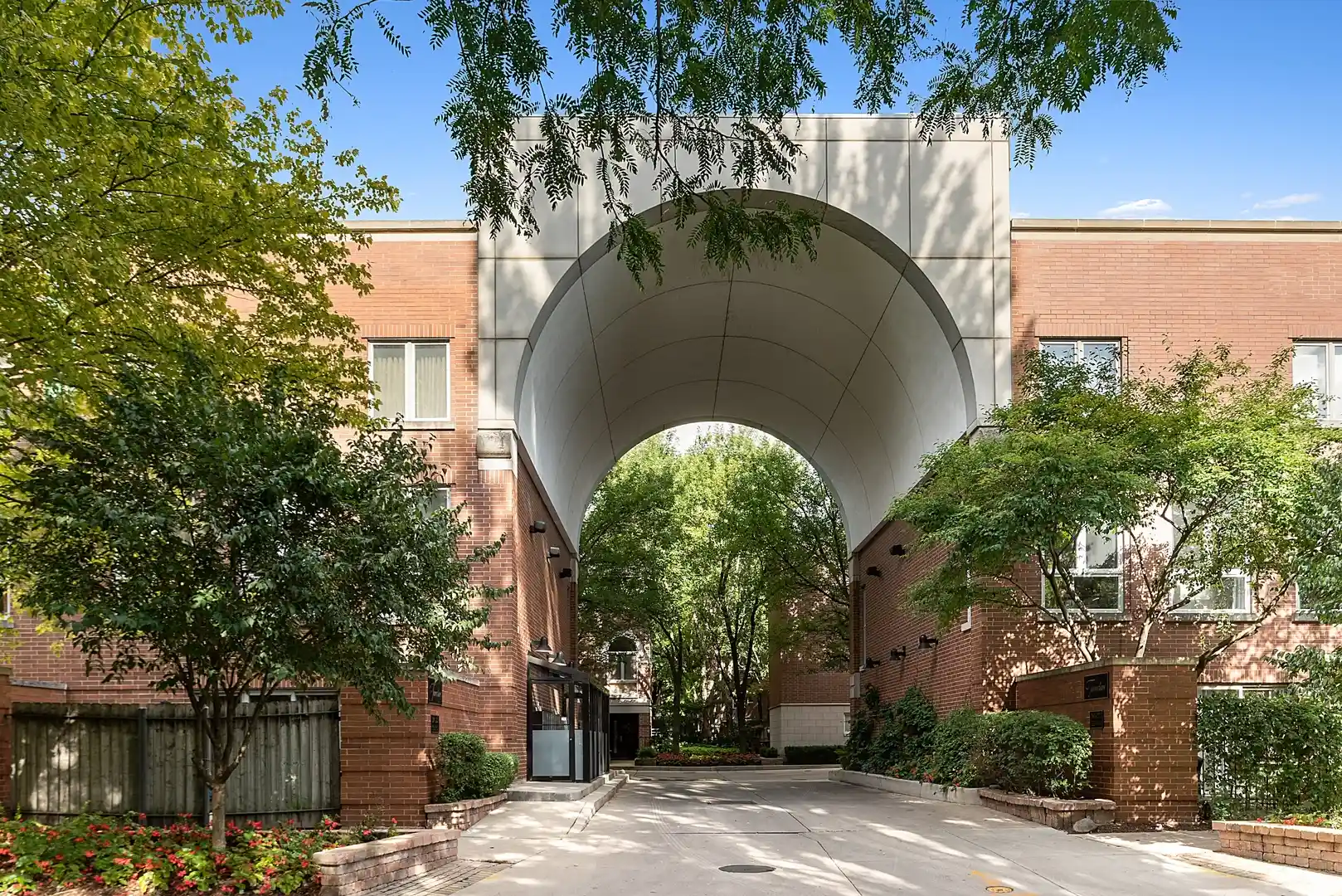 Listing Photo 31 - Condo for sale at Tamerlane, Unit 2659 N Greenview Ave, Tamerlane, Chicago, IL 60614 | Built Year: undefined - undefined