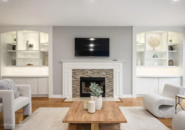 Photo 3 of Townhouse for sale at 2659 N Greenview Ave, Chicago, IL 60614 | MLS# 12770803 | Listing updated on 2026-10-09