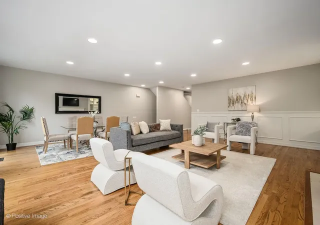 Photo 4 of Townhouse for sale at 2659 N Greenview Ave, Chicago, IL 60614 | MLS# 12770803 | Listing updated on 2026-10-09