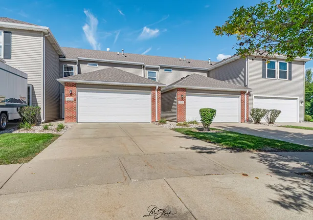 Photo 1 of Townhouse for sale at 25151 Faraday Rd, Manhattan, IL 60442 | MLS# 12770804 | Listing updated on 2026-10-08