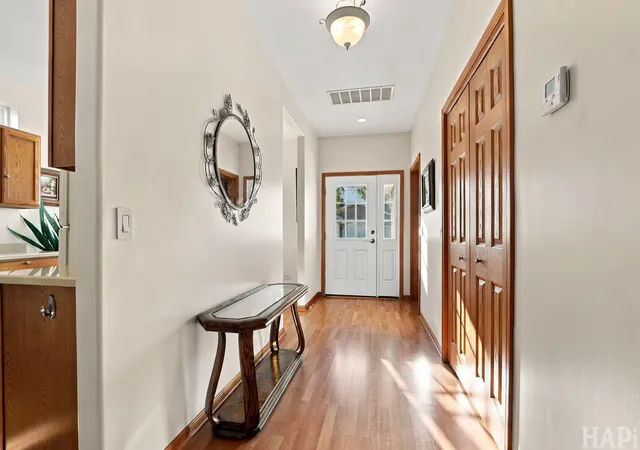 Photo 3 of Single family home for sale at 2903 Carousel Ct, Grayslake, IL 60030 | MLS# 12770807 | Listing updated on 2026-10-07