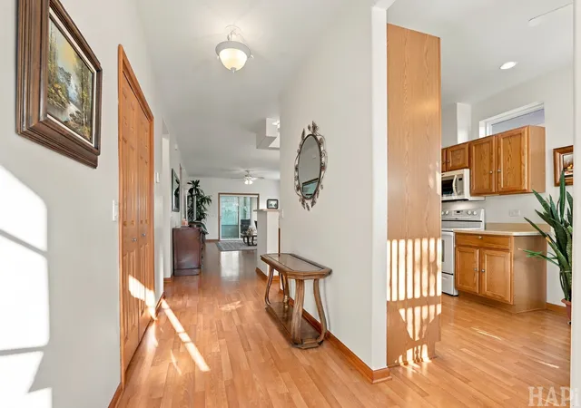 Photo 3 of Single family home for sale at 2903 Carousel Ct, Grayslake, IL 60030 | MLS# 12770807 | Listing updated on 2026-10-07