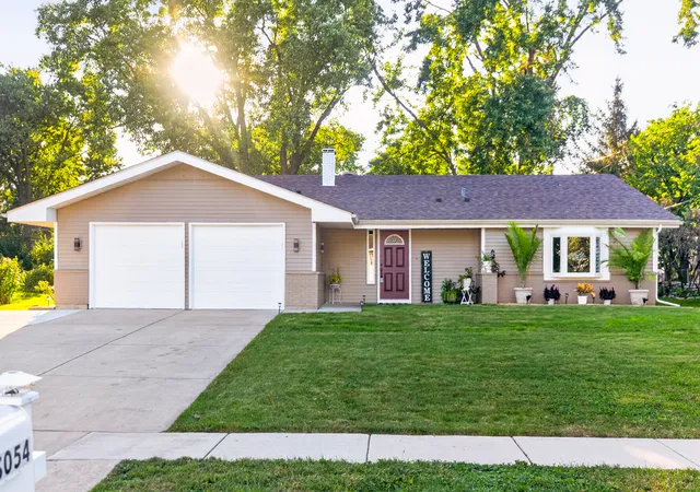 Photo 2 of Single family home for sale at 2s054 Avondale Ln, Lombard, IL 60148 | MLS# 12770809 | Listing updated on 2026-10-07