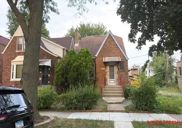 Single family home for sale at 6120 S Loomis Blvd, Chicago, IL 60636 | MLS# 12770827