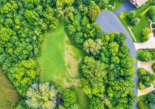 Photo 4 of Land for sale at 5176 Aptakisic Rd, Long Grove, IL 60047 | MLS# 12770831 | Listing updated on 2026-10-04